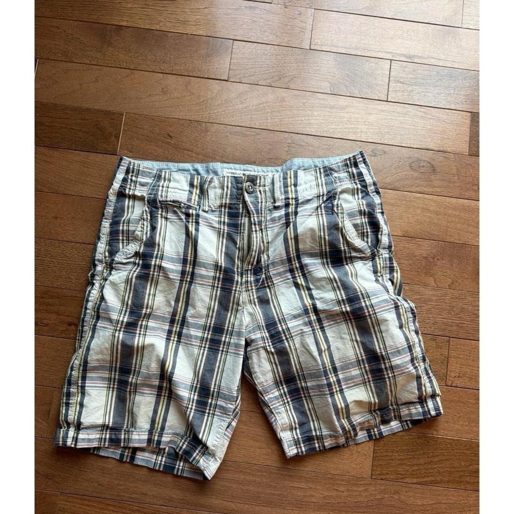 American Eagle Longer Length Chino Shorts Mens 34 Madras Plaid Relaxed Y2K